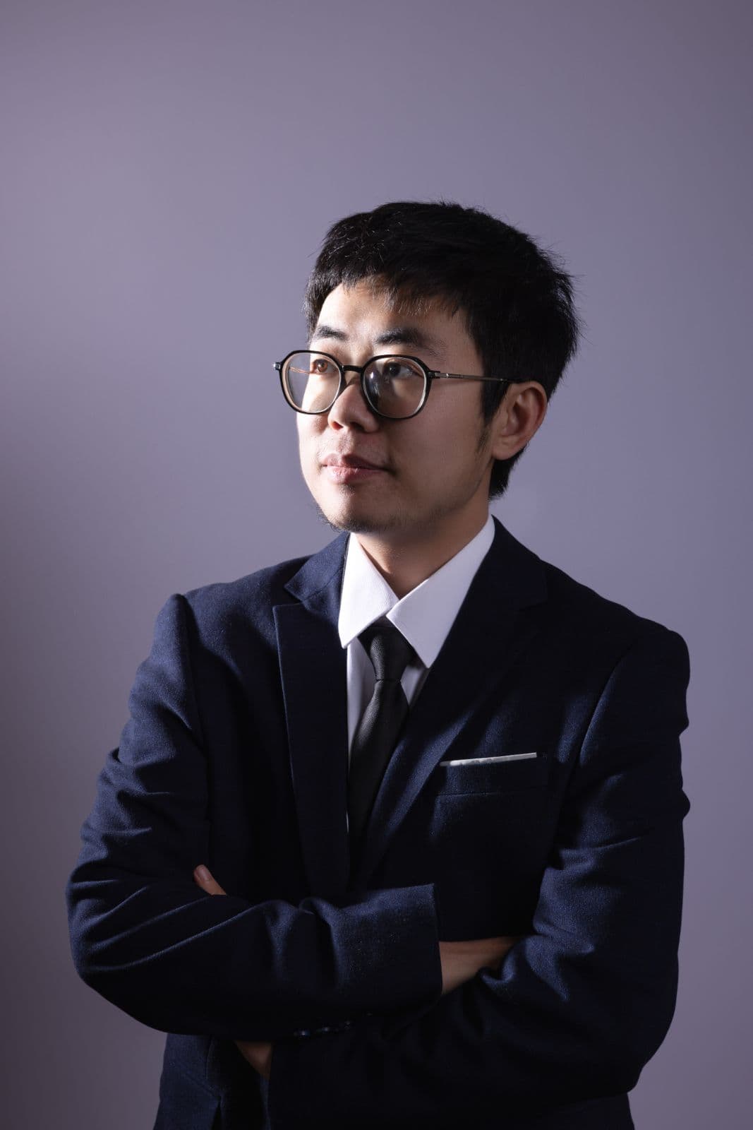 Bay Area professional headshot photographer for corporate executives and business leaders by JY Studio